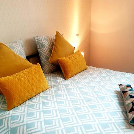 Studio Centre Apartman Dinan Kültér fotó