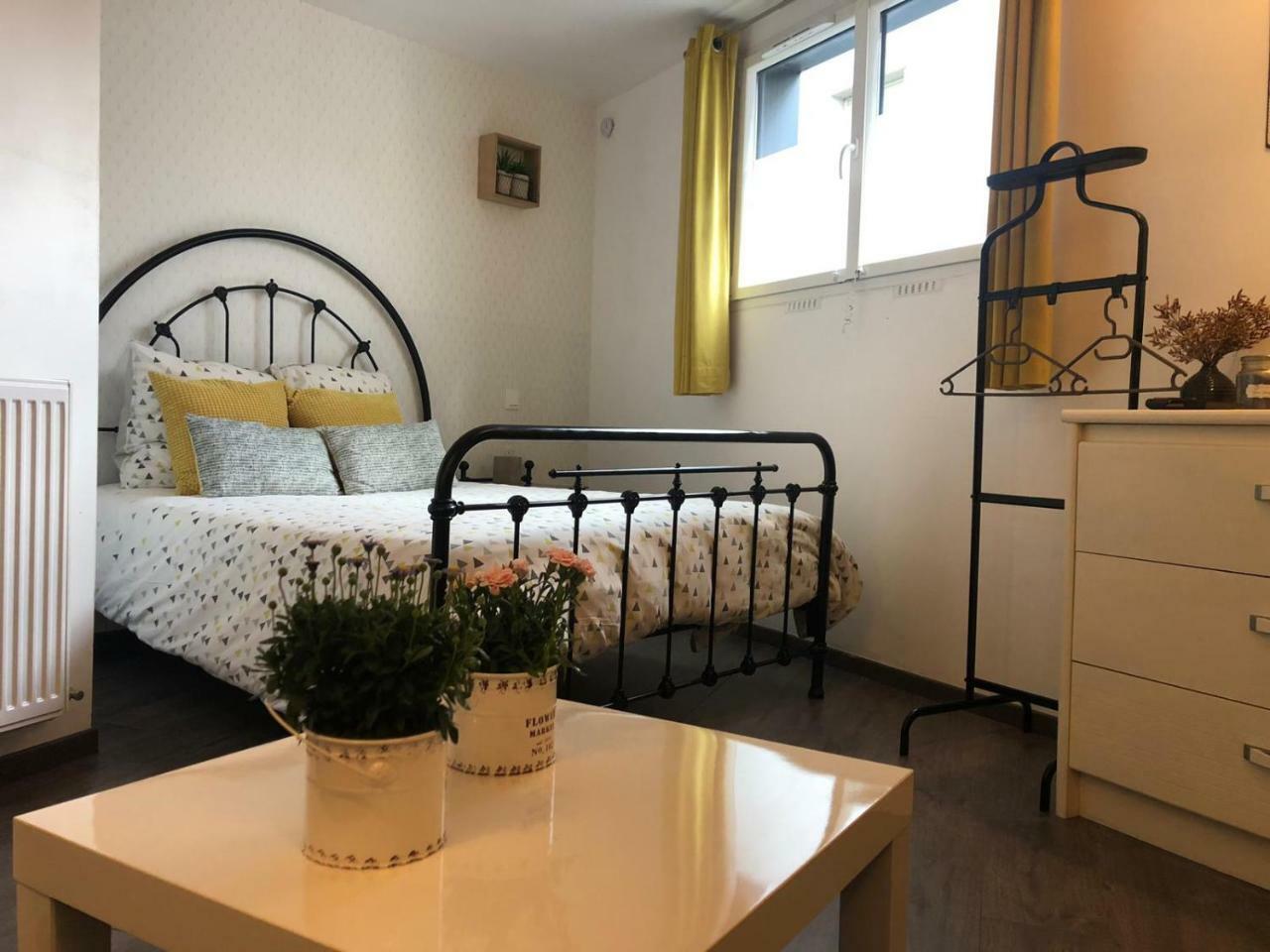 Studio Centre Apartman Dinan Kültér fotó